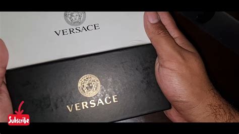 como saber si las gafas versace son originales